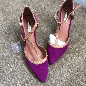 Halogen Magenta Pointed Toe Heels Size 9